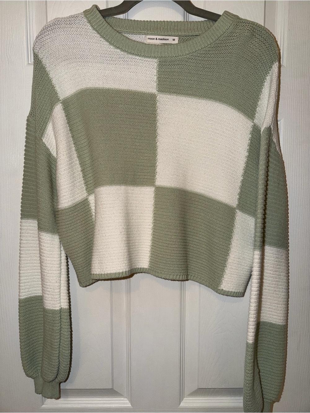 Moon & Madison checkerboard knit cropped sweater